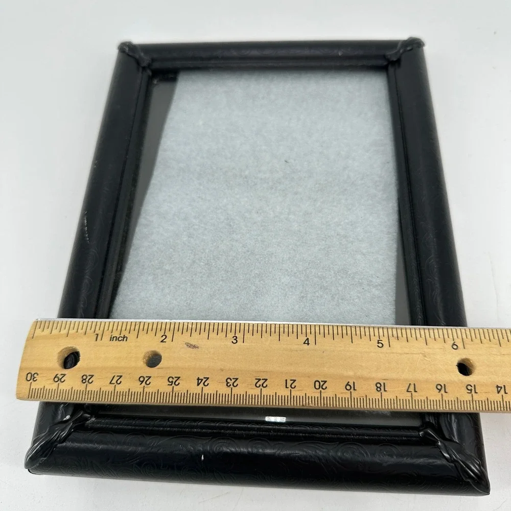 Black 5x7 Picture Frame Embossed Floral Scroll Pattern Tabletop Easel Back